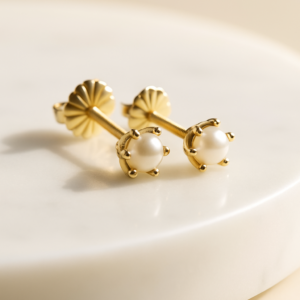 Aro pistilo de oro con perla